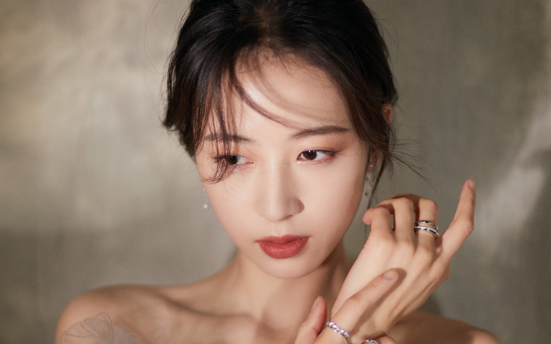 中超外援调整新规鼓励本土球员全面发展，中超联赛外援政策