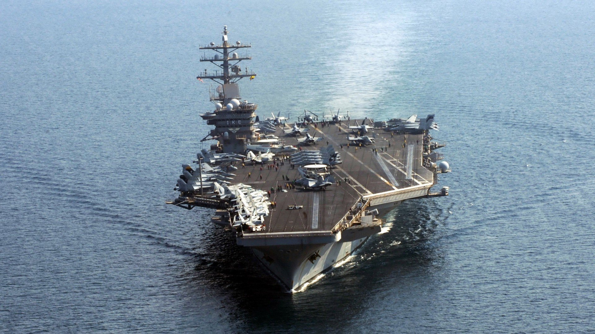 女足俱乐部开设训练营邀请球迷现场参与互动，女足集训