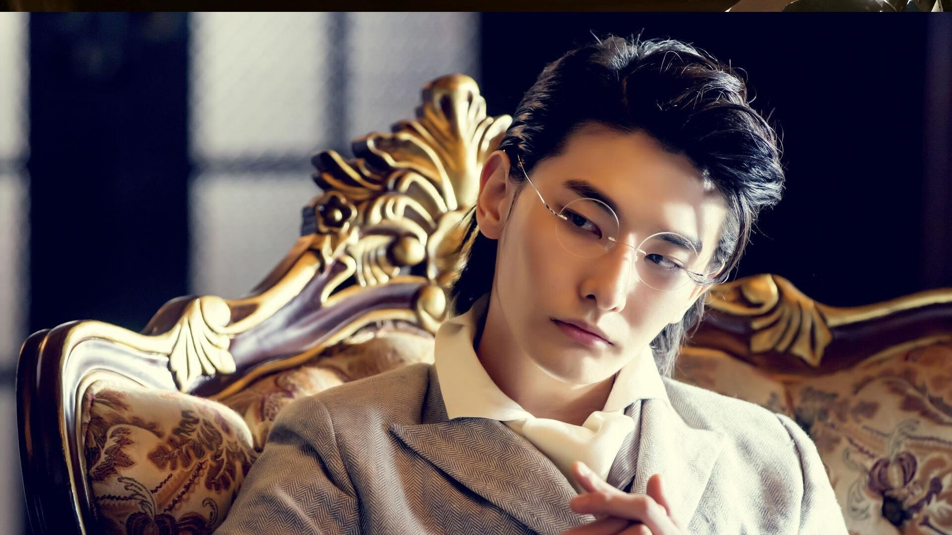 弗朗索瓦·斯图尔特：南非队的全能中场，在攻防两端展现顶级能力